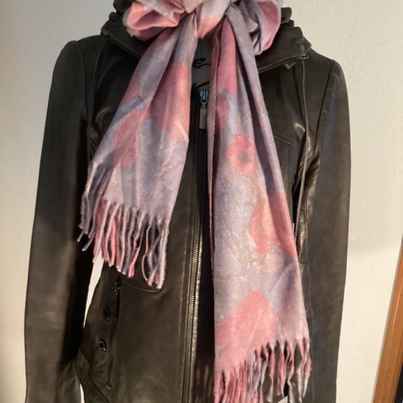 Bernardo Leather Hooded Drawstring Gather Collar Jacket - Picture 8 of 9